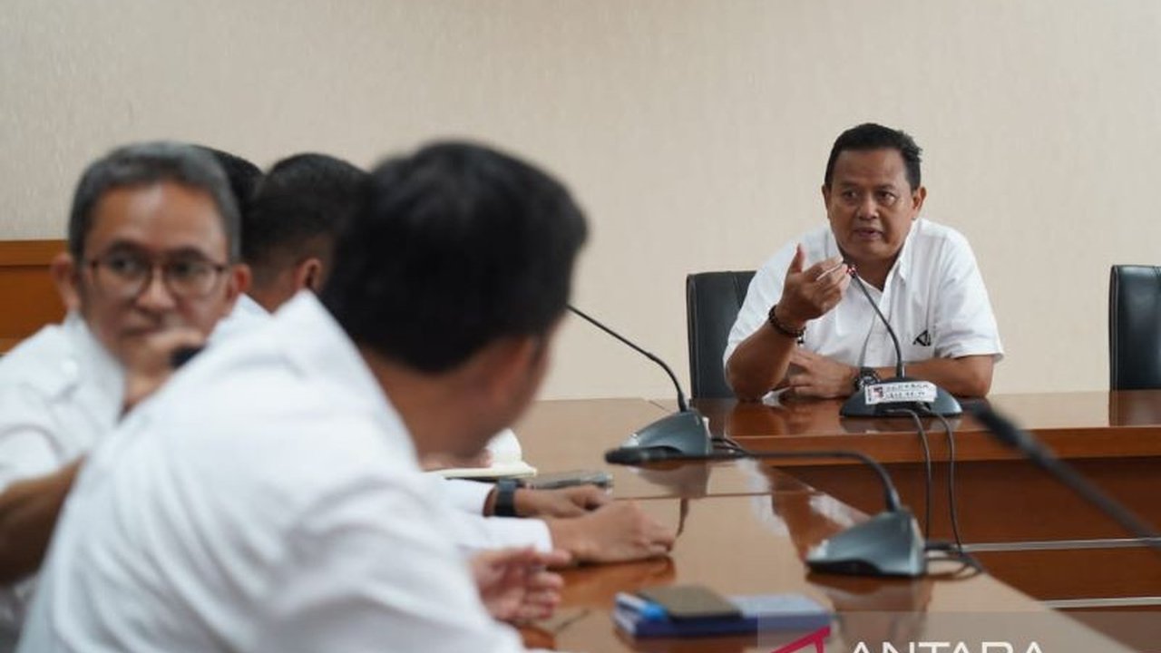 DPRD Kota Bogor mengevaluasi penanganan bencana Pemkot, soroti lambannya mitigasi bencana dan implementasi Perda Penanggulangan Bencana, desak percepatan perbaikan dan penerbitan Perwali.
