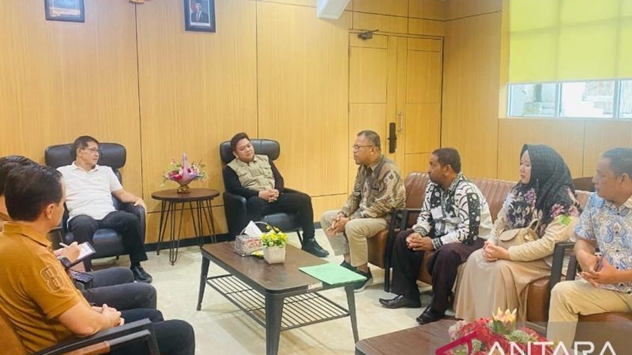 Pemerintah Kota Bitung dan Kementerian Agama (Kemenag) berkolaborasi untuk memastikan keberangkatan 150 Calon Jamaah Haji (CJH) Kota Bitung pada tahun 2025 berjalan lancar dan sukses.