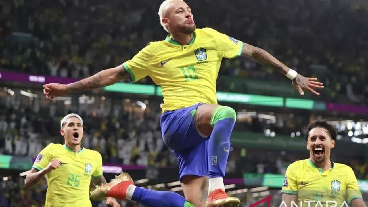 Bintang sepak bola Brasil, Neymar, dicoret dari skuad timnas karena cedera lutut, membuat Brasil kehilangan pencetak gol terbanyaknya di dua pertandingan kualifikasi Piala Dunia 2026 melawan Kolombia dan Argentina.