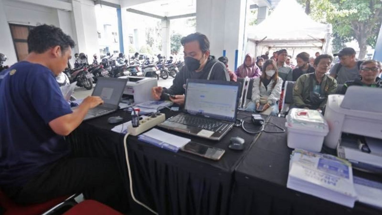 Lebih dari dua ribu calon pemudik telah melakukan validasi tiket program mudik gratis Kemenhub di Kota Tangerang, dengan pendaftaran masih dibuka hingga 23 Maret 2025.