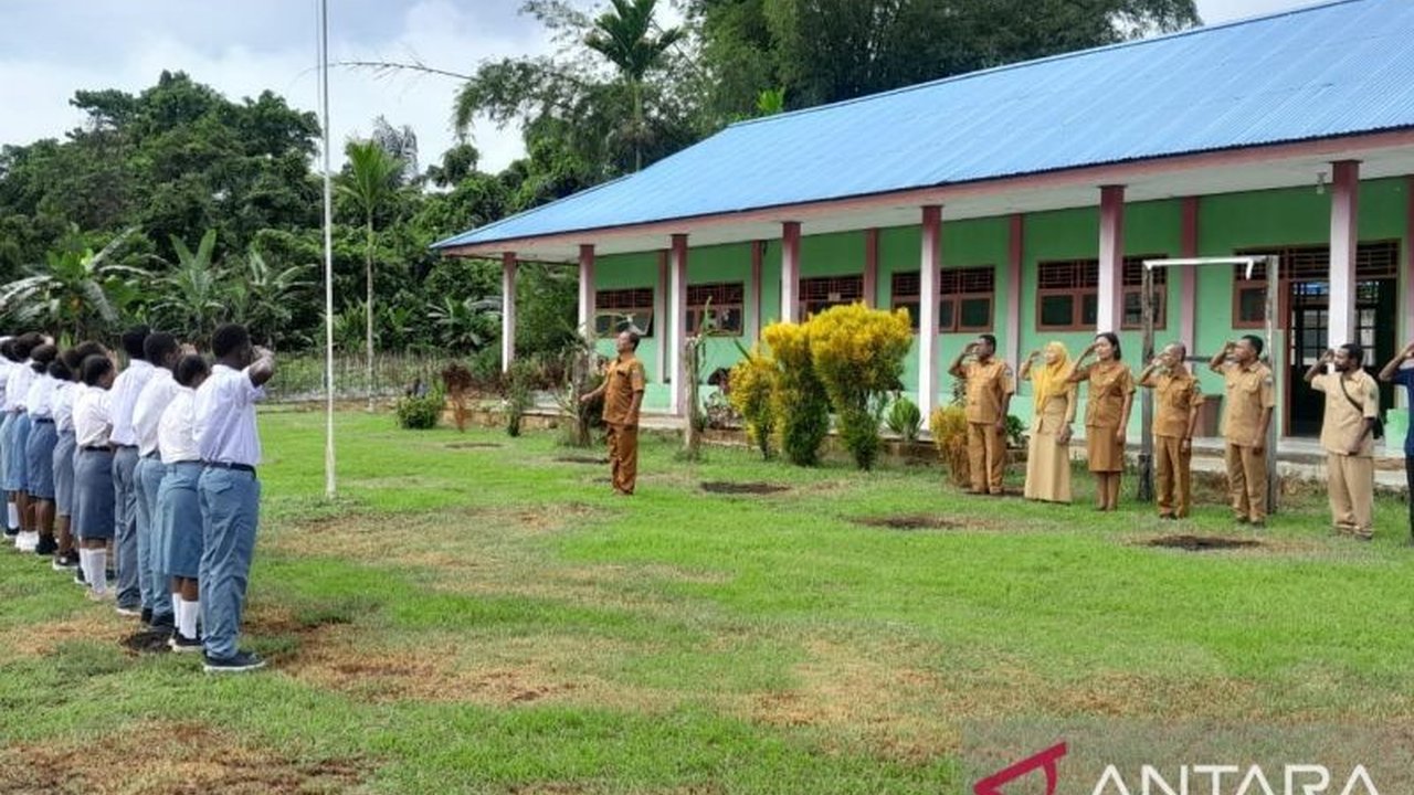 SMKN 1 Yembun, Tambrauw, Papua Barat Daya, sukses budidaya ikan lele dan berencana kembangkan ikan nila untuk optimalkan kompetensi siswa di bidang perikanan.