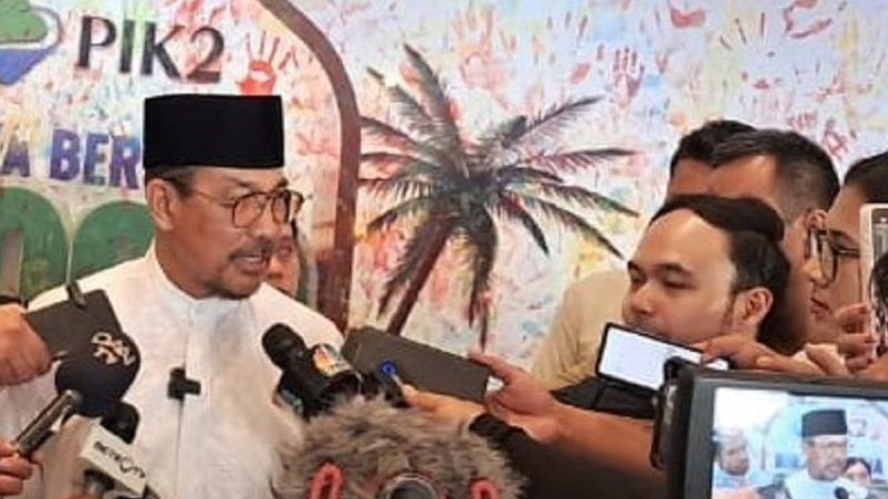 Agung Sedayu Group (ASG) membangun Menara Syariah PIK 2 di Pantai Indah Kapuk 2 sebagai pusat keuangan Islam terbesar di Asia Tenggara, menampung bank dan lembaga keuangan syariah nasional dan internasional.