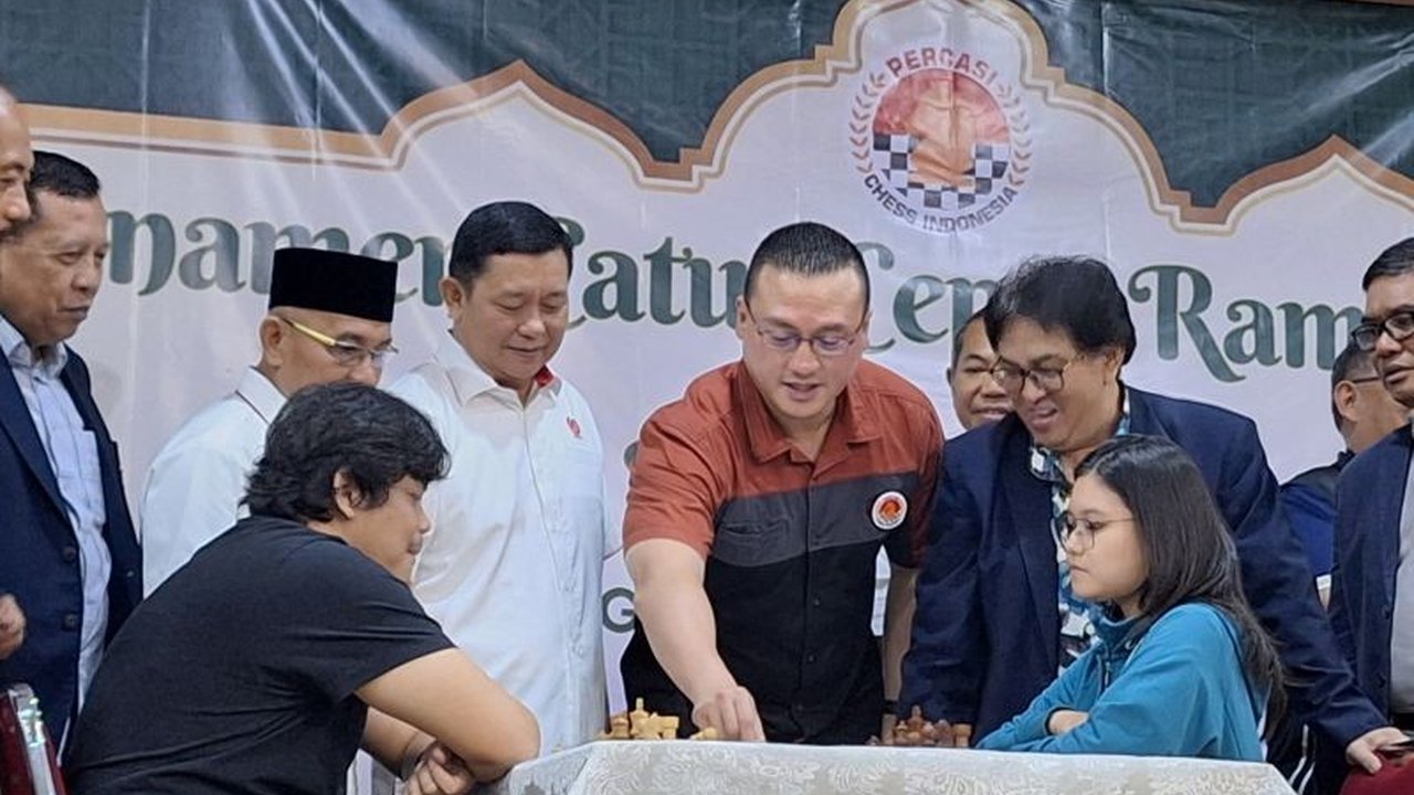 Turnamen Catur Cepat Ramadhan Cup 2025 di Jakarta, diikuti 453 pecatur dari 22 provinsi, memperebutkan total hadiah 70 juta rupiah.