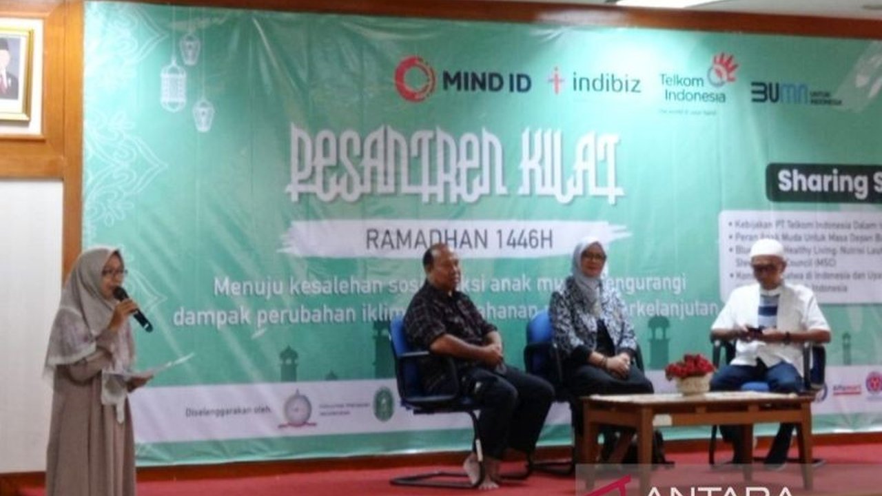 Komunitas Wartawan Jabodetabek berkolaborasi dengan pondok pesantren menyelenggarakan Pesantren Kilat Ramadhan dengan tema lingkungan dan ketahanan pangan, menekankan pentingnya aksi nyata anak muda dalam mengurangi dampak perubahan iklim.