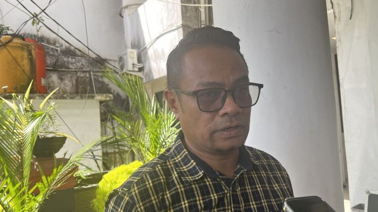 BPBD Kota Ambon mengimbau warga di Negeri Hative Kecil, Desa Galala, dan Waiheru untuk waspada terhadap potensi banjir rob akibat gelombang pasang laut berdasarkan prakiraan BMKG.