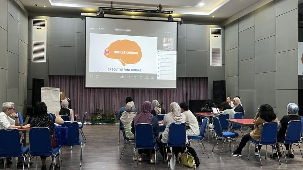 Redea Institute mengajak orang tua berperan aktif menjaga kesehatan mental anak melalui pendekatan yang tenang dan melibatkan anak dalam pengambilan keputusan, serta bijak dalam penggunaan teknologi.