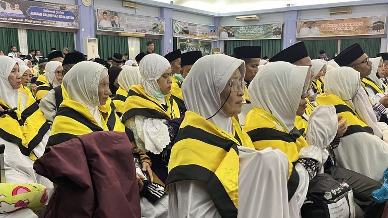 Kemenag Batam mengumumkan 92 calon haji belum melunasi Bipih tahap pertama; tahap kedua dibuka 24 Maret-17 April 2025 untuk memberikan kesempatan tambahan.