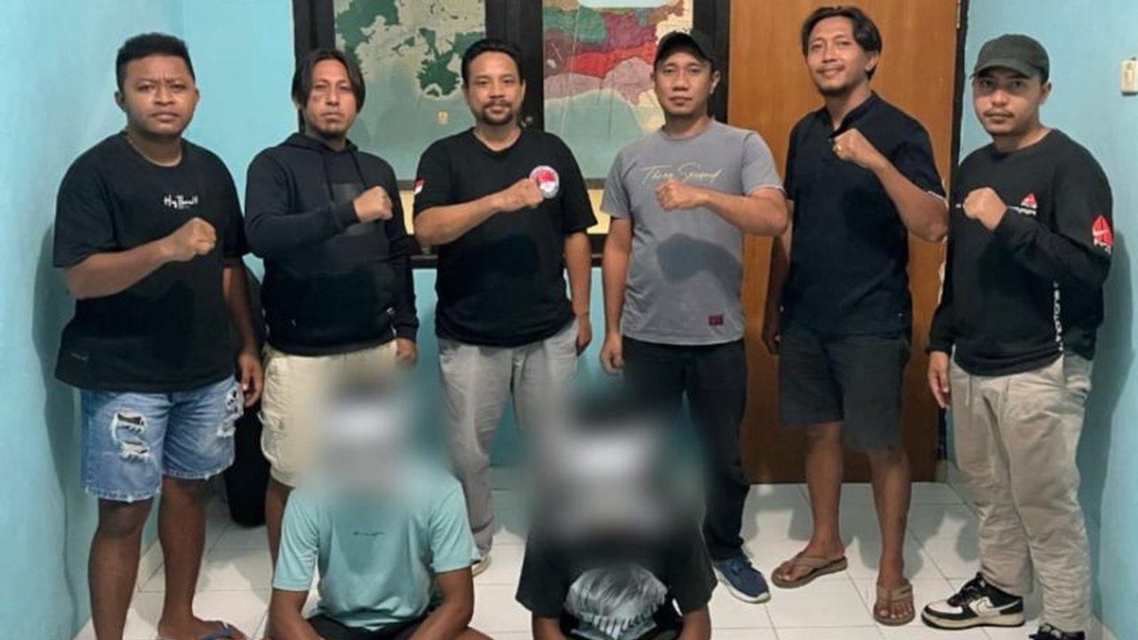 Satresnarkoba Polres Manggarai Barat menangkap dua pemuda asal Bima, NTB, yang diduga mengedarkan sabu di Labuan Bajo; mereka terancam hukuman 20 tahun penjara.