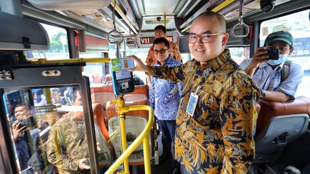 BNI luncurkan fitur QRIS Tap di aplikasi wondr by BNI untuk kemudahan transaksi di transportasi umum dan rumah sakit, lebih cepat 4-5 detik dari metode pembayaran lainnya.