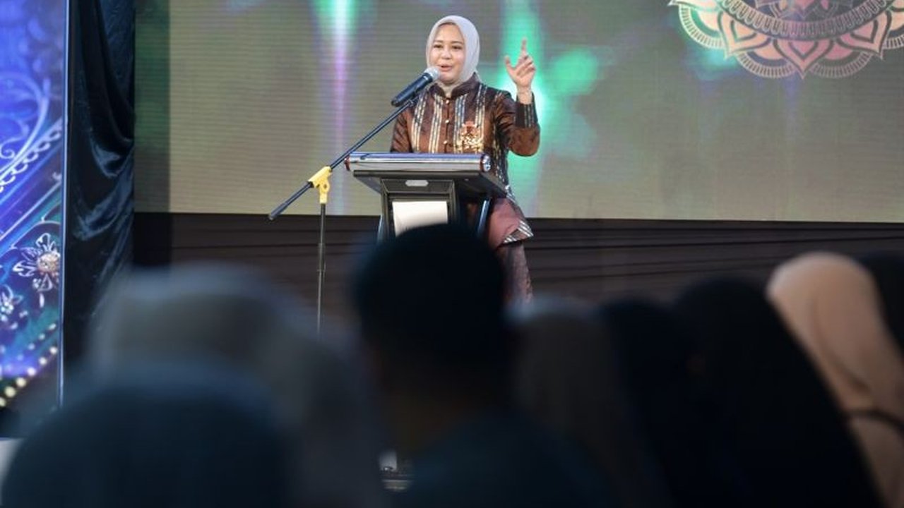 Hasil lelang pakaian preloved pejabat Sulsel di Trend Hijab Expo 2025 akan disalurkan untuk membantu perempuan rentan yang juga pelaku UMKM di Sulawesi Selatan.