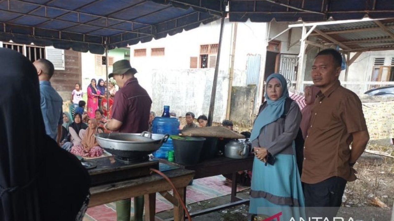 Kemensos bergerak cepat menyalurkan bantuan bagi 816 jiwa korban banjir dan longsor di Tapanuli Selatan, Sumatera Utara, termasuk makanan, selimut, dan tenda.
