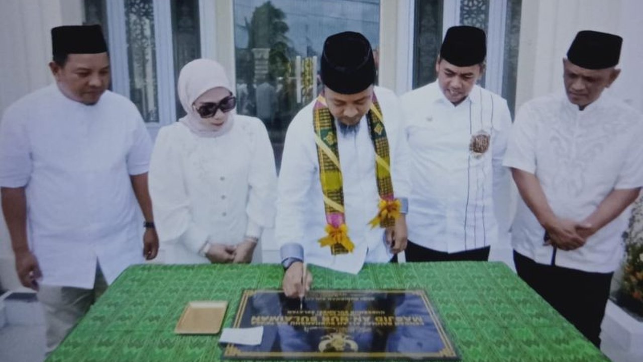 Gubernur Sulsel Ajak Makmurkan Masjid An-Nur Sulaiman di Wajo, Momentum Ramadhan 1446 H