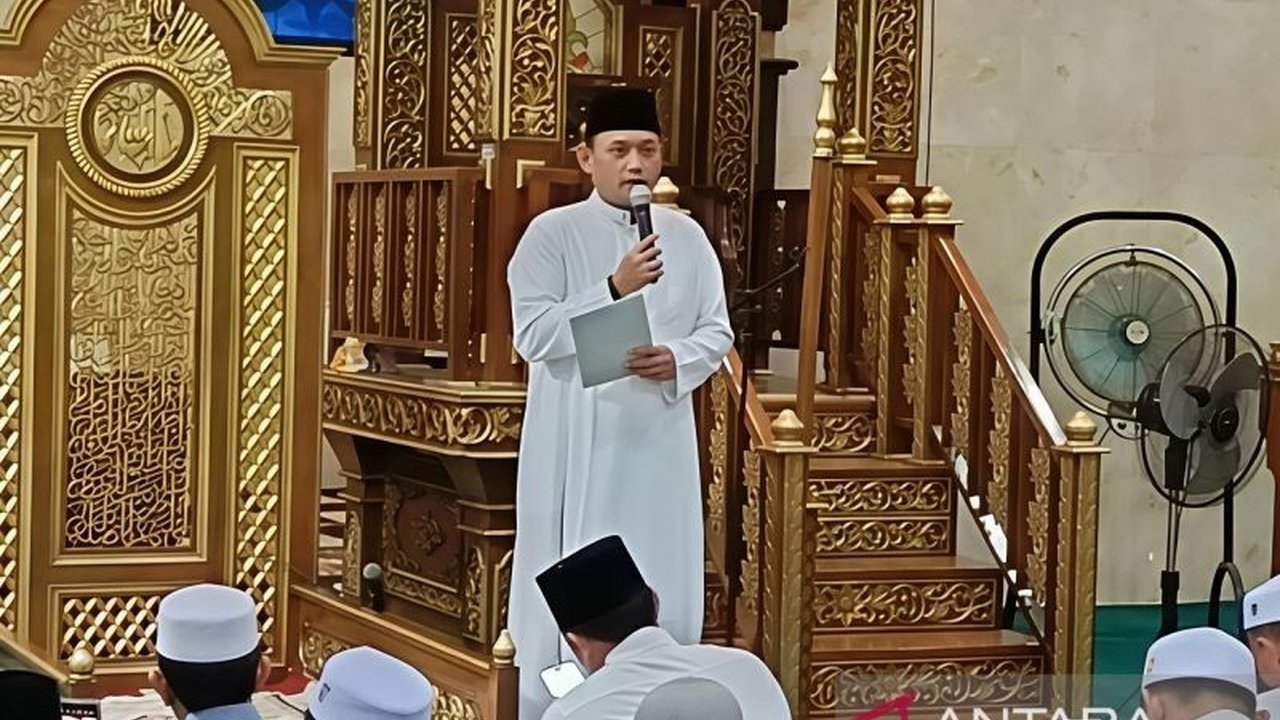 Pemerintah Provinsi Kalimantan Timur (Kaltim) akan memberangkatkan 600 pengurus masjid dan musholla untuk menunaikan ibadah umrah gratis pada tahun 2025 sebagai bentuk apresiasi atas jasa mereka.