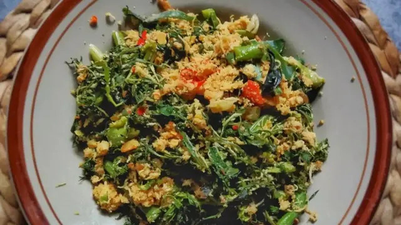 Urap Daun Kencur dan Kenikir. (Dok: Cookpad @cookingwithfarhah)