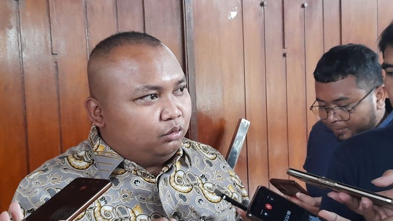 Bupati Serang, Ratu Tatu Chasanah, kembali mangkir dari panggilan Bawaslu Kabupaten Serang terkait dugaan kampanye terselubung melalui program Safari Ramadhan, yang dilaporkan telah digunakan untuk memenangkan pasangan calon tertentu dalam PSU Pilkada Ser