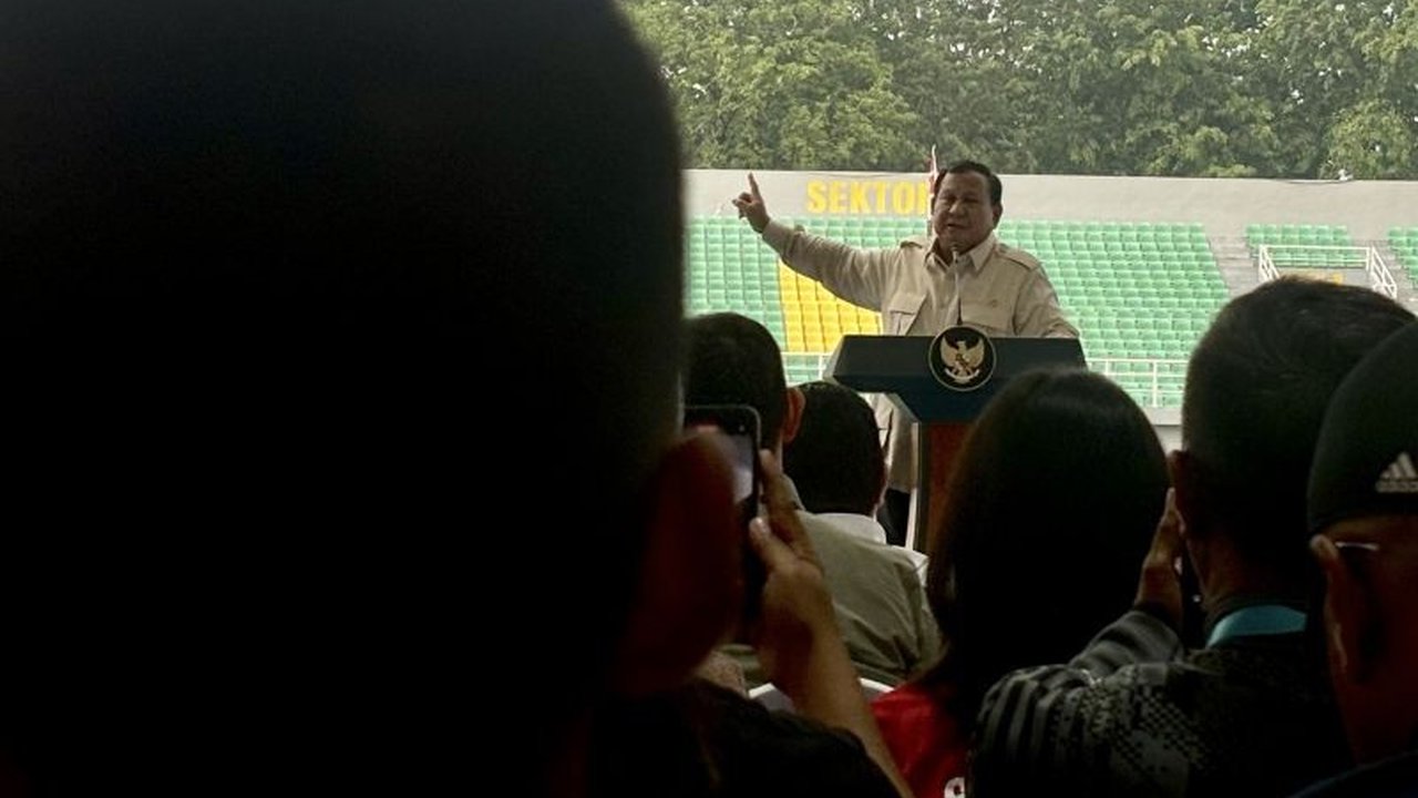 Presiden Prabowo Subianto menegaskan tekadnya untuk membawa Timnas Indonesia ke Piala Dunia, ditandai dengan peresmian 17 stadion dan rencana pembangunan 20 stadion baru.