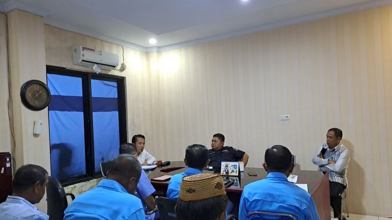 Komisi III DPRD Kabupaten Gorontalo memediasi keluhan warga soal layanan air bersih yang terganggu pasokan airnya, dan merekomendasikan rumah sakit serta perusahaan membangun instalasi air sendiri.