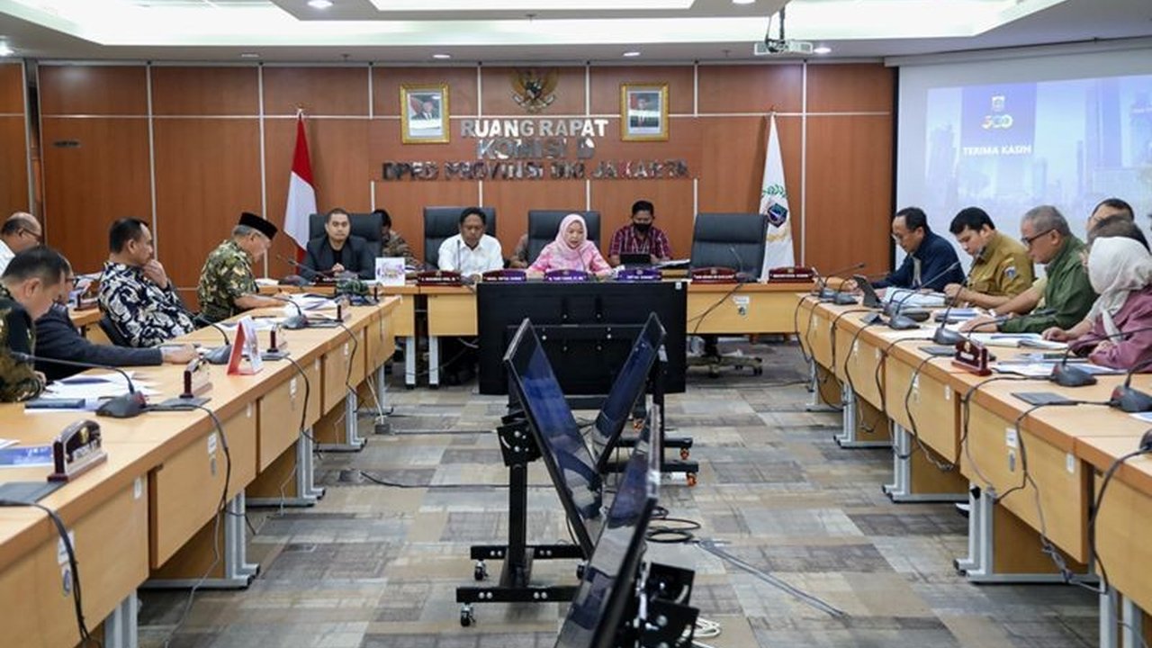 Pemprov DKI Rampungkan Tanggul Pantai Fase A Sepanjang 8,5 Km, Percepat Pencegahan Banjir Rob