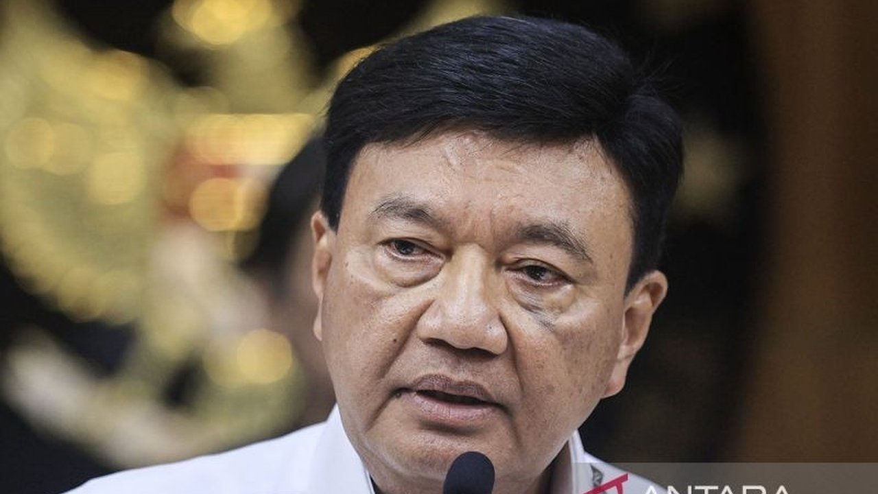 Menko Polhukam Budi Gunawan menjelaskan revisi UU TNI bertujuan membatasi peran militer di instansi sipil, sekaligus memastikan tidak akan kembali ke sistem dwi fungsi.