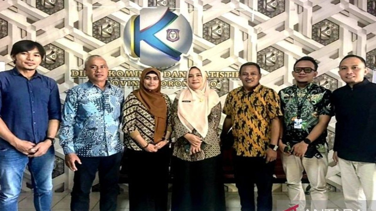 Dinas Kominfotik Provinsi Gorontalo telah menyalurkan dana hibah sebesar Rp1,25 miliar untuk Komisi Informasi Provinsi (KIP) dan Komisi Penyiaran Indonesia Daerah (KPID) guna mendukung operasional dan kinerja kedua lembaga tersebut.