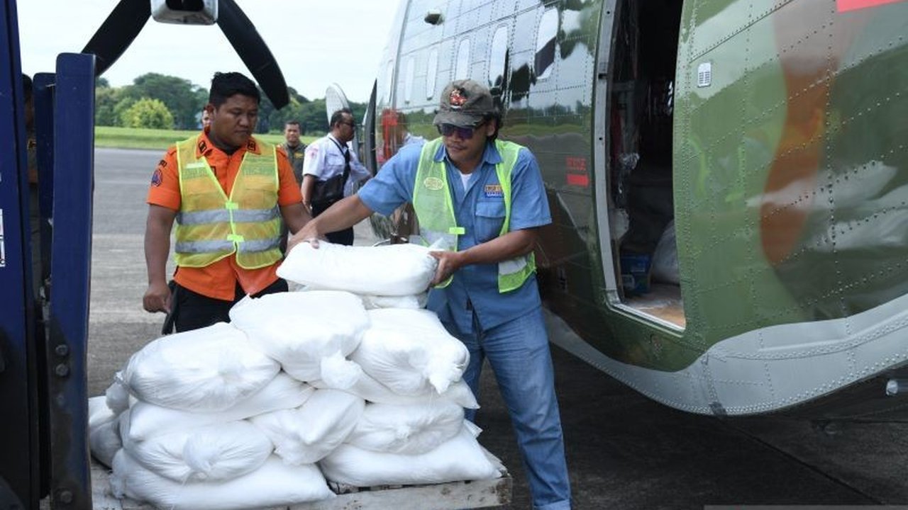 TNI AU Lakukan Modifikasi Cuaca Cegah Banjir Jabodetabek