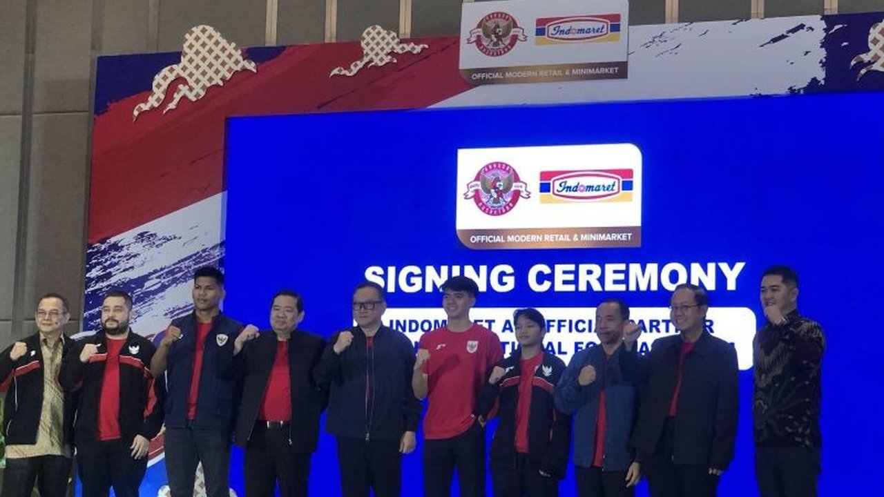 Indomaret resmi menjadi mitra Timnas Indonesia, meluncurkan jersey eksklusif seharga Rp139 ribu dan berbagai program pendukung, termasuk kampanye #KitaGaruda.