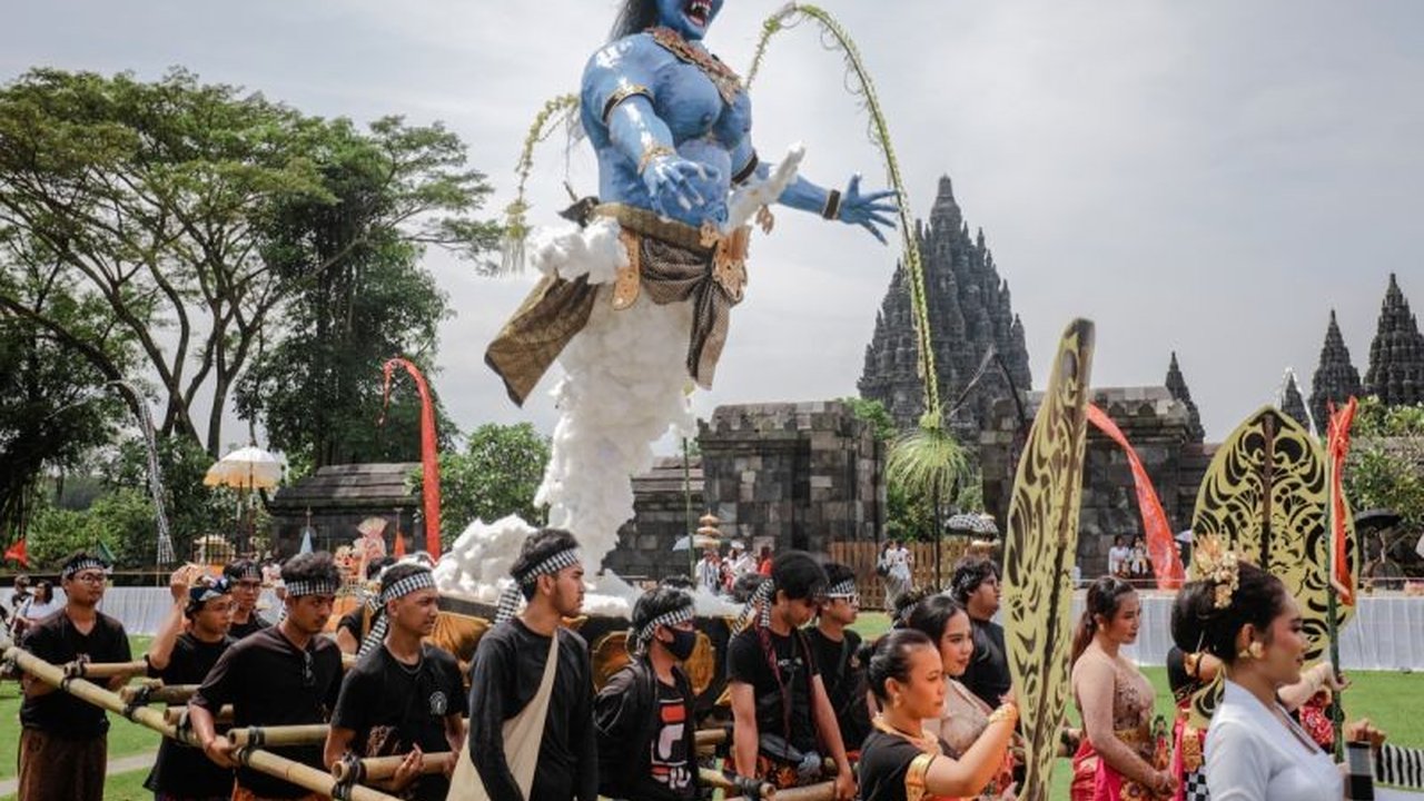 PT TWC mengundang masyarakat untuk menyaksikan Upacara Tawur Agung dan Pawai Ogoh-Ogoh di Candi Prambanan pada 28 Maret 2025, sebagai bagian dari rangkaian Hari Suci Nyepi.