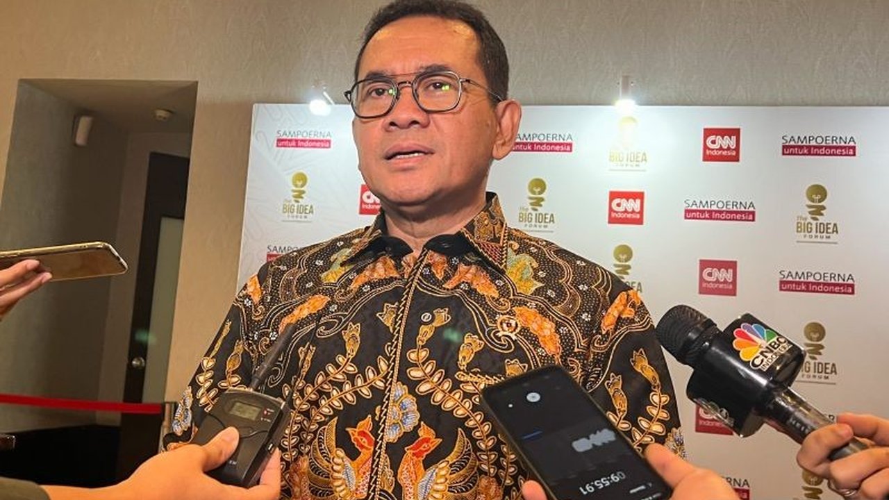 Mendag Budi Santoso gencar perkuat pengawasan dan koordinasi untuk atasi masalah Minyakita, termasuk menindak tegas pelaku usaha yang melanggar aturan menjelang Lebaran 2025.