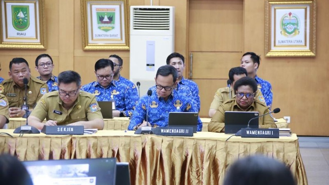 Wamendagri Ribka Haluk mendorong percepatan penyelesaian Rencana Tata Ruang Wilayah (RTRW) dan Rencana Detail Tata Ruang (RDTR) di seluruh Indonesia untuk memperkuat program satu data dan investasi.