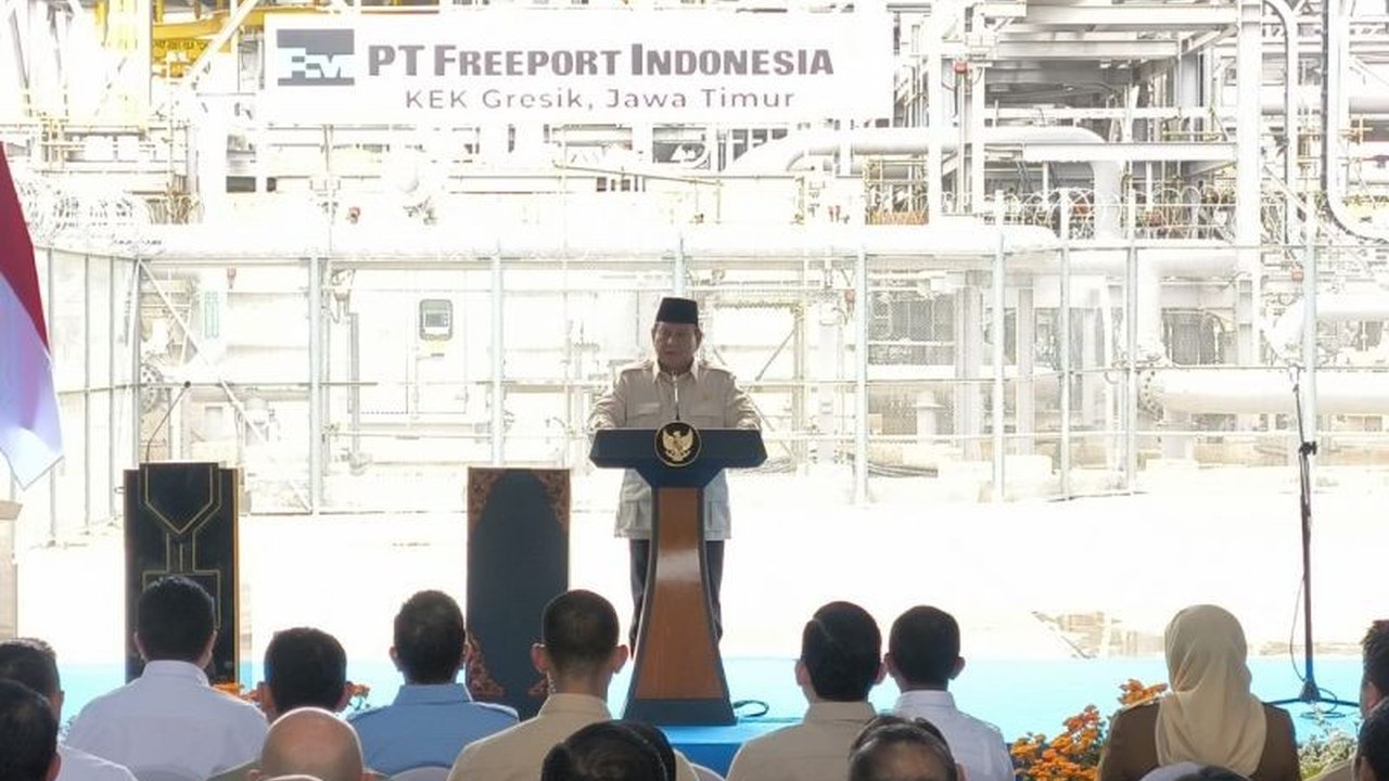 Presiden Prabowo Subianto memuji Freeport McMoRan sebagai contoh korporasi bertanggung jawab atas kontribusi ekonomi dan komitmen hilirisasi di Indonesia, ditandai peresmian smelter terbesar di Gresik.