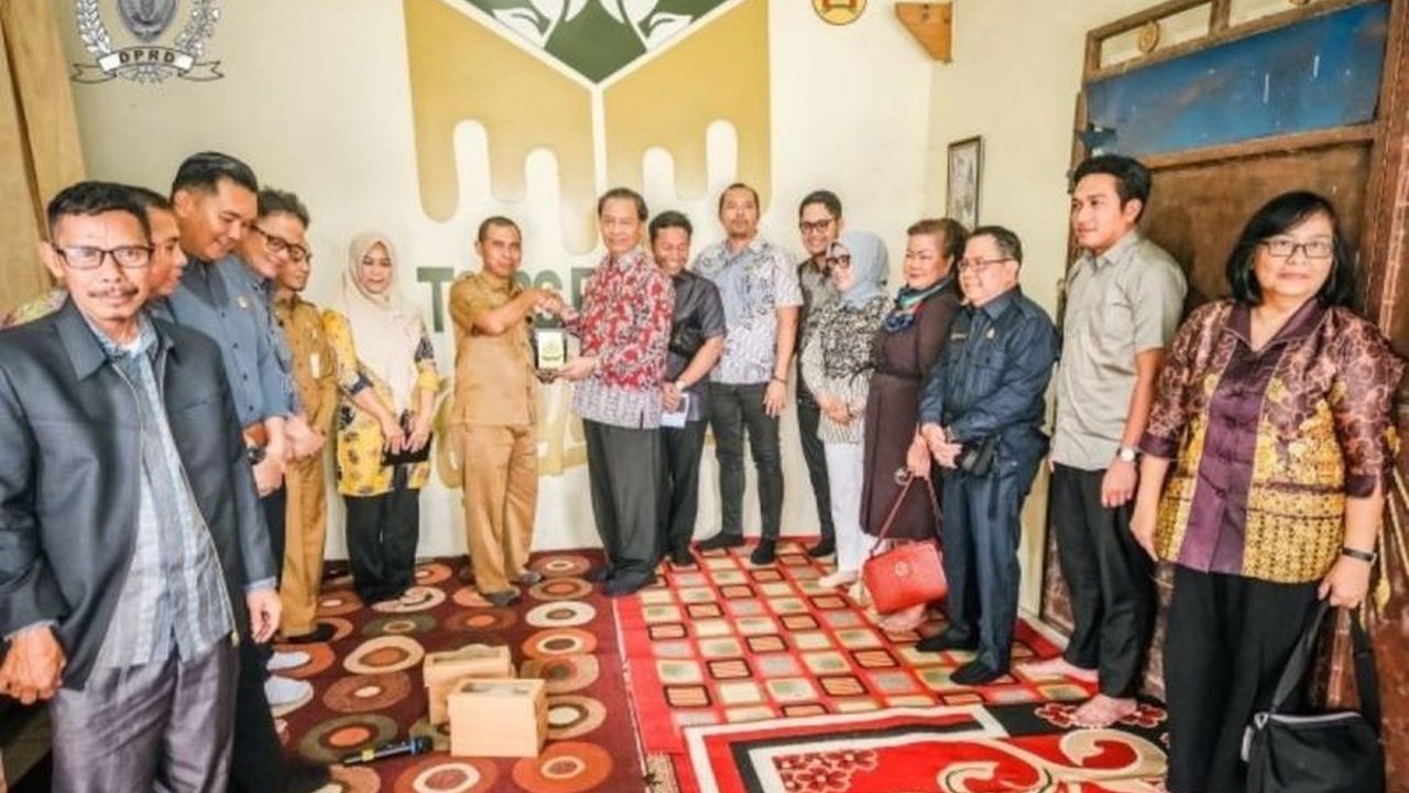 Kunjungan kerja Pansus DPRD Kalteng ke Kalsel mempelajari kebijakan perlindungan disabilitas,  mendapatkan inspirasi dari regulasi, program pemberdayaan, dan inisiatif inovatif di Kalsel untuk diterapkan di Kalteng.