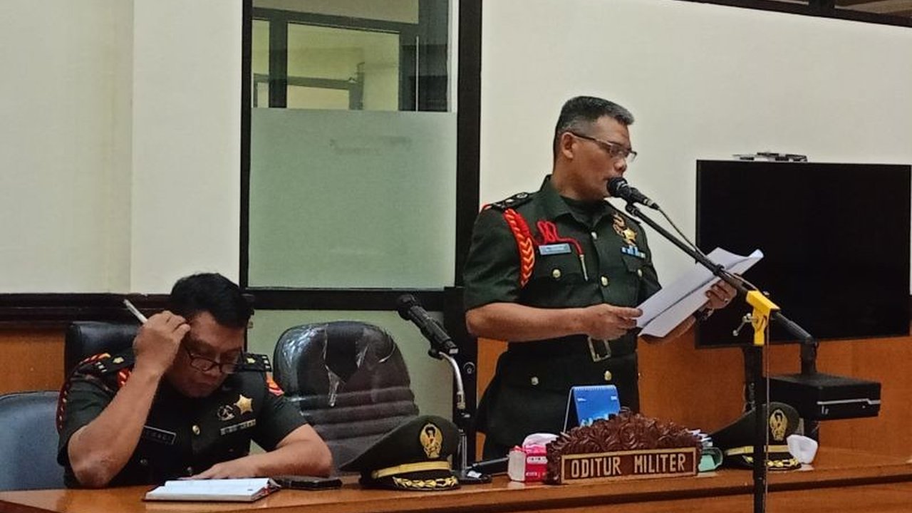 Oditur Militer menolak pleidoi tiga terdakwa anggota TNI AL dalam kasus penembakan bos rental di Tol Tangerang-Merak dan meminta hakim menjatuhkan hukuman sesuai tuntutan.
