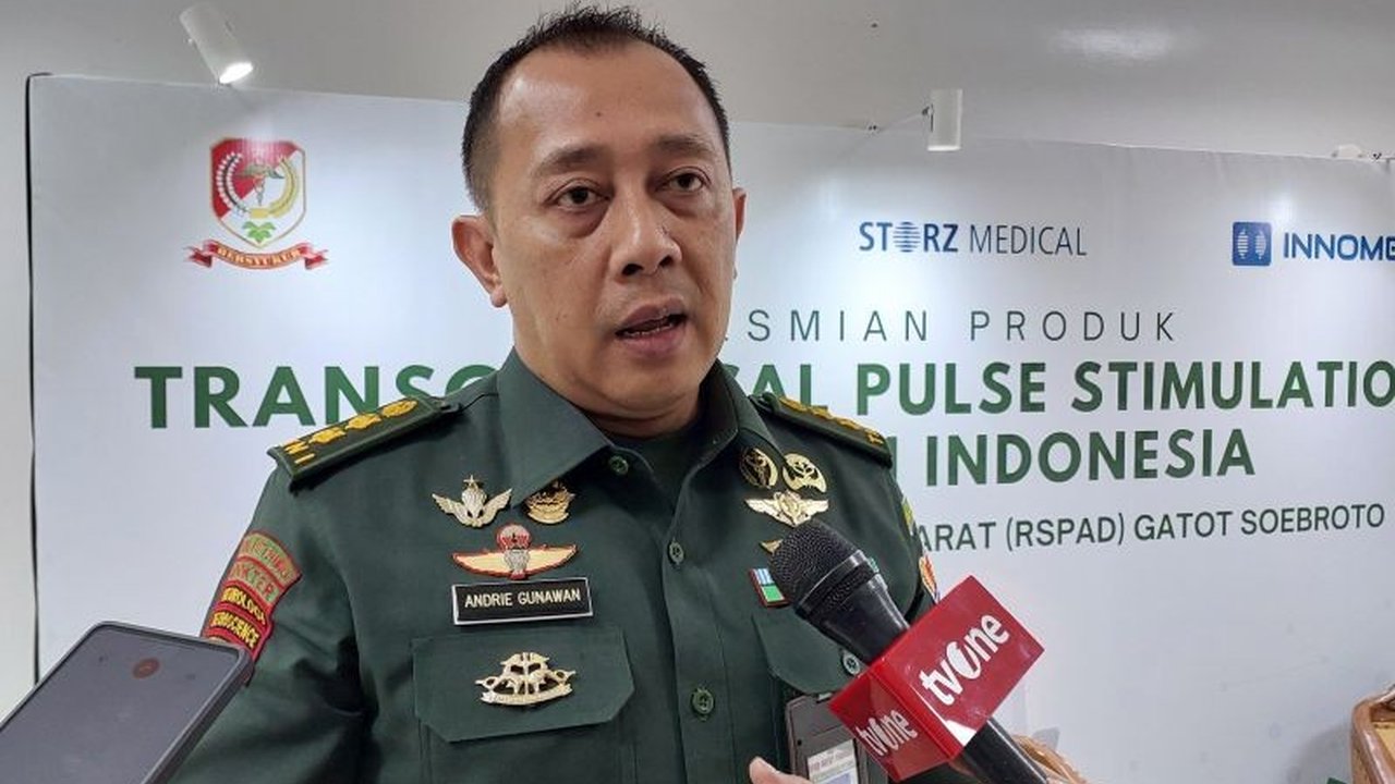 Menerapkan 5 pola hidup sehat, yaitu pola makan, minum, tidur, pikir, dan gerak, sejak usia muda dapat mencegah gangguan saraf seperti demensia dan alzheimer di usia lanjut.