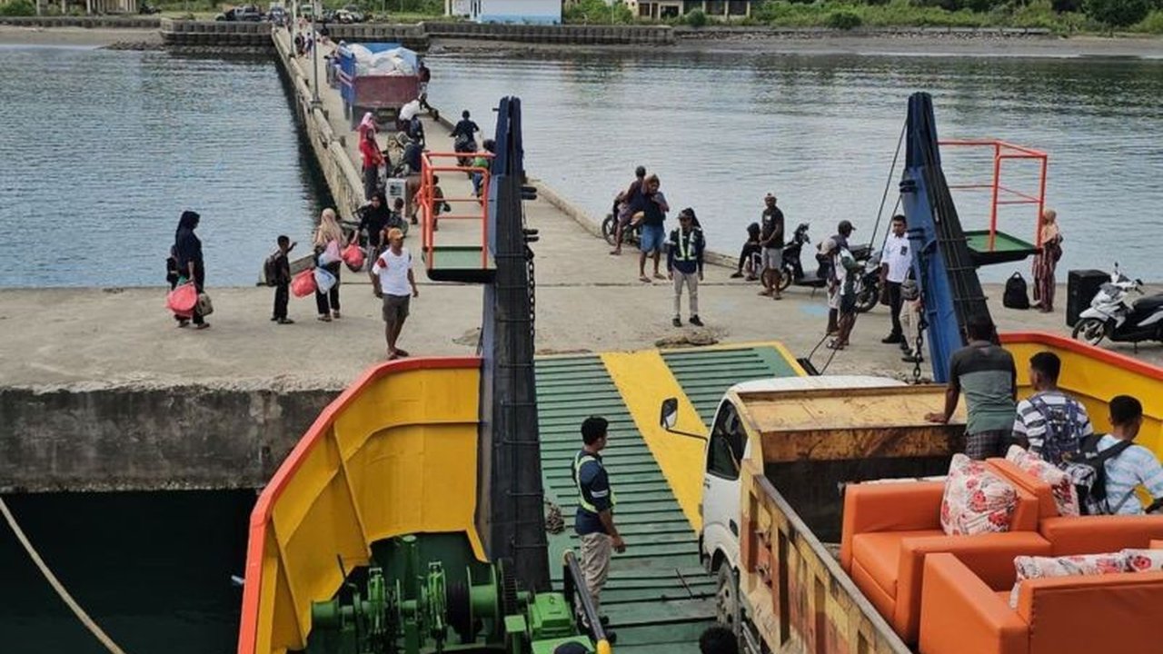 PT ASDP Indonesia Ferry (Persero) Ambon menyediakan 80 kuota mudik gratis untuk jalur Namlea-Kayeli, Kabupaten Buru, Maluku, guna mendukung kelancaran arus mudik Lebaran 2024.