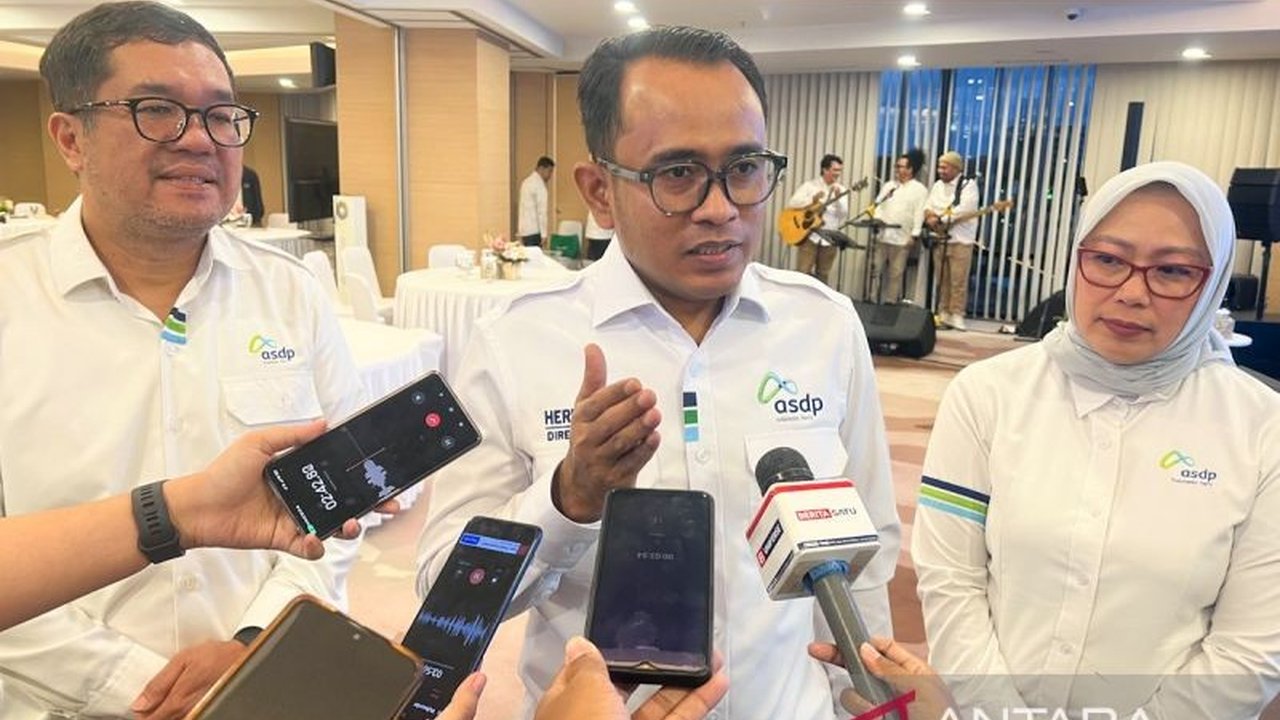 PT ASDP Indonesia Ferry memastikan kesiapan ekspansi rute internasional Batam-Johor Bahru, namun masih menunggu sejumlah izin dari pemerintah Indonesia dan Malaysia.