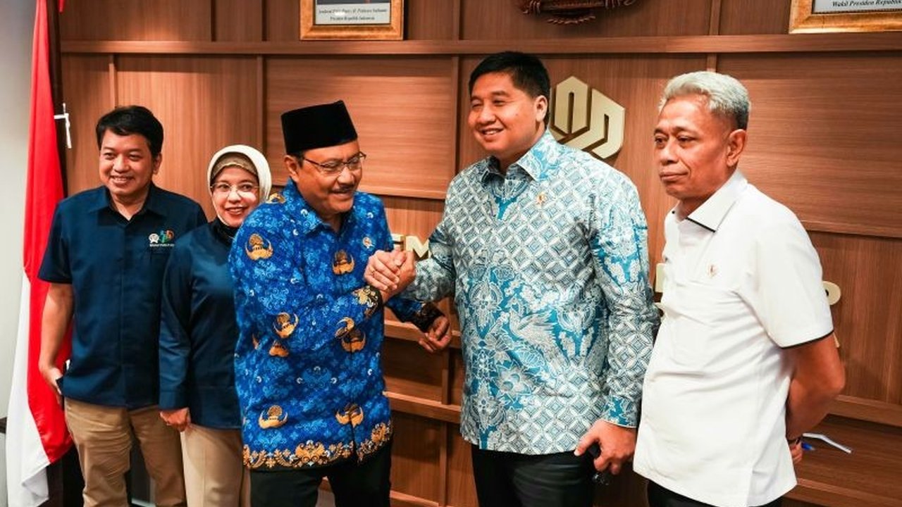 Kementerian Sosial, Kementerian Perumahan dan Kawasan Pemukiman, serta Badan Pusat Statistik berkolaborasi memanfaatkan Data Tunggal Sosial Ekonomi Nasional (DTSEN) untuk memastikan penyaluran Bantuan Stimulan Perumahan Swadaya (BSPS) tepat sasaran.