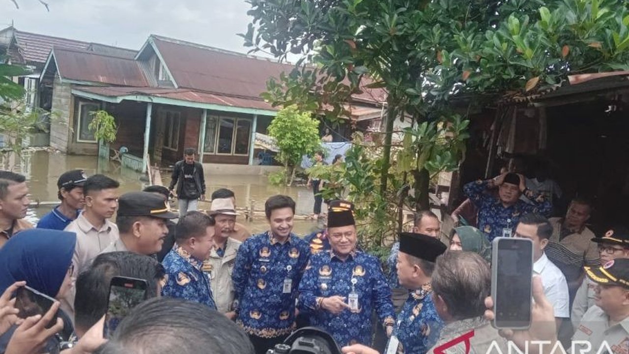 Pemkot Jambi Pastikan Bantuan Sembako untuk Korban Banjir Sungai Batanghari