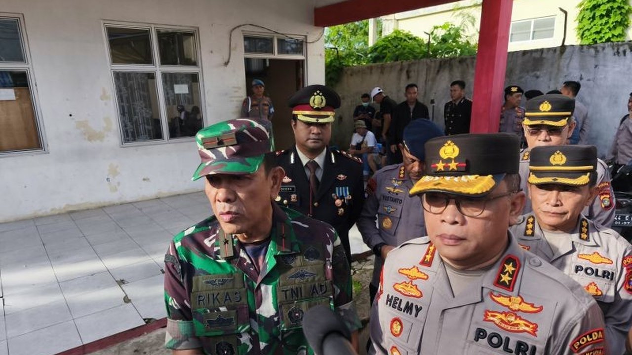 Polda Lampung berkomitmen mengungkap secara transparan kasus tewasnya tiga polisi di Way Kanan saat menggerebek arena judi sabung ayam, dengan tim investigasi gabungan yang telah dibentuk.