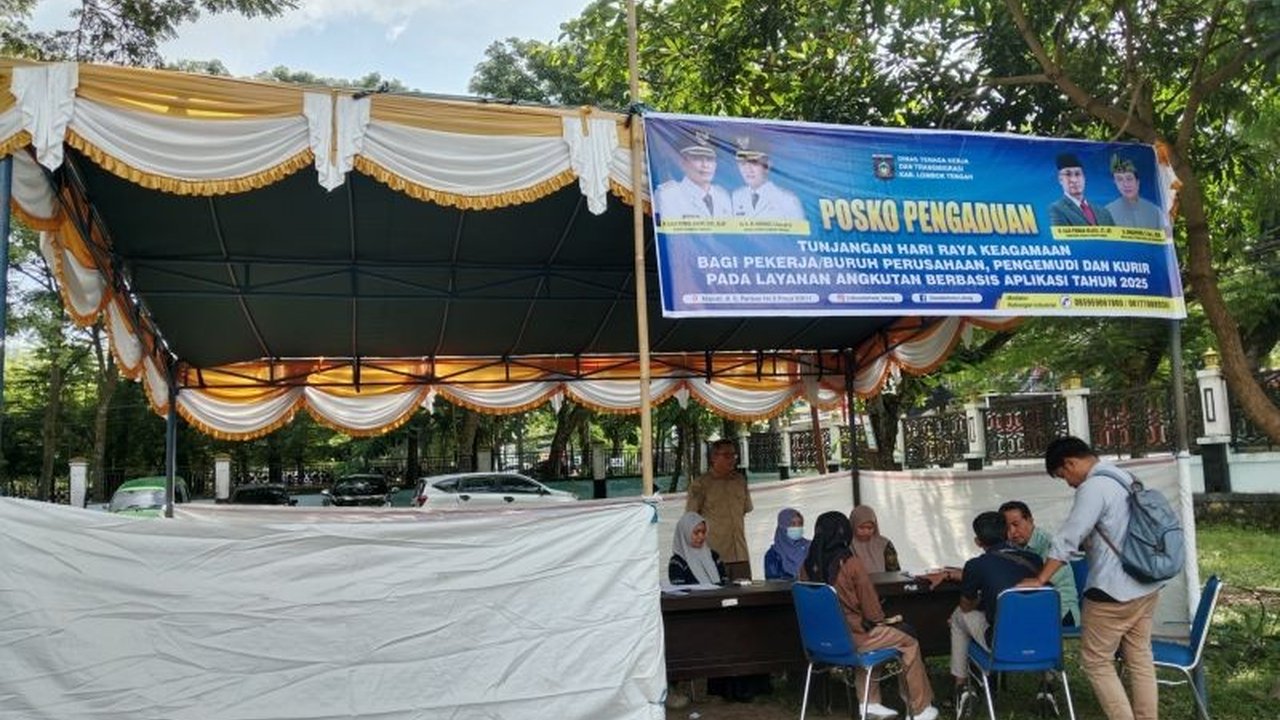 Pemerintah Kabupaten Lombok Tengah membuka posko pengaduan THR 2025 dengan dua mekanisme layanan, yaitu offline dan online, guna memastikan seluruh pekerja menerima haknya.