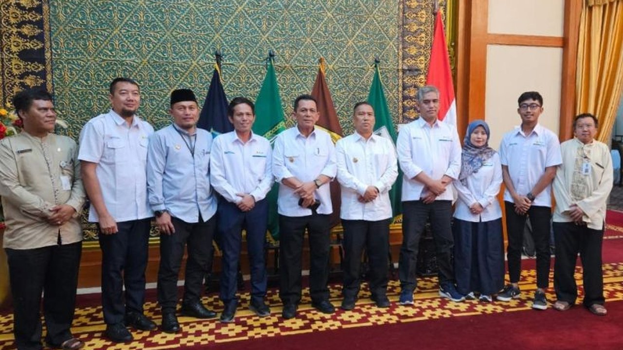 Realisasi desa berlistrik di Kepri telah mencapai 99,76 persen, tinggal satu desa lagi yang akan segera dialiri listrik PLN pada tahun 2025.