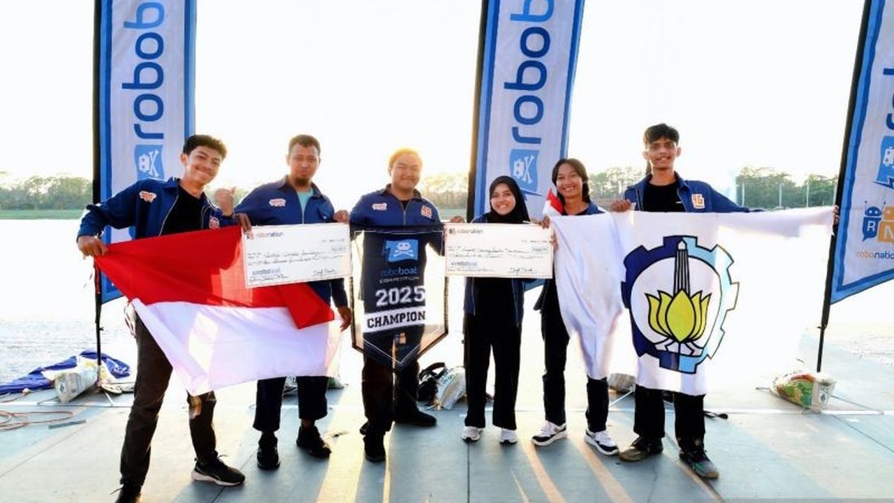 Tim Barunastra ITS berhasil raih juara pertama International Roboboat Competition 2025 di Amerika Serikat dengan kapal robot otonom Nala ARES, unggulkan inovasi teknologi maritim Indonesia.