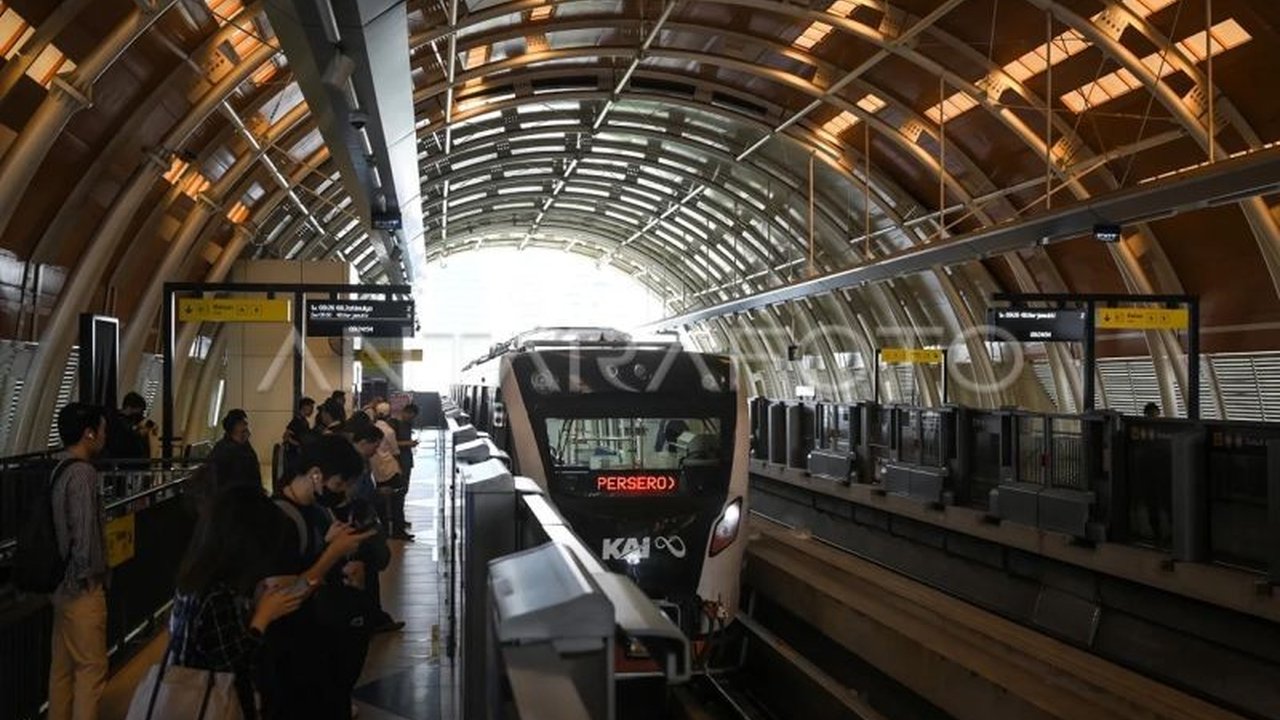 LRT Jakarta Fase 1B: Atasi Kemacetan Manggarai, Target Rampung 2026
