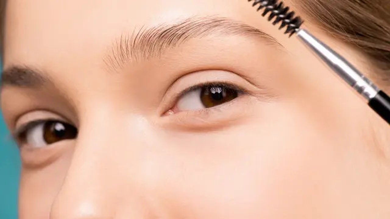 Ilustrasi Cukur Alis Credit: pexels.com/Shiny