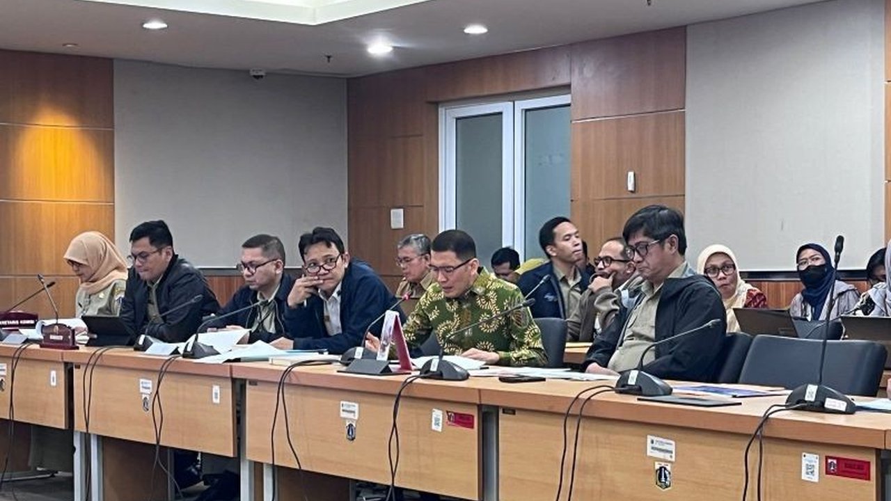 Pemprov DKI Jakarta dan Dewan Kesenian Jakarta berkolaborasi untuk menyusun rangkaian acara dalam rangka memperingati 500 tahun Jakarta, termasuk Jakarta International Folklore Festival (JIFF), dengan target penyelesaian website yang menampilkan seluruh r