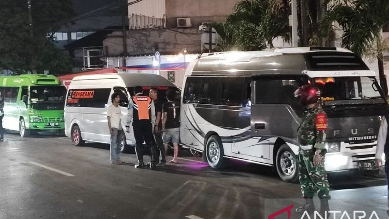 Polda Metro Jaya akan berkoordinasi dengan Ditreskriber untuk memantau dan menindak tegas travel gelap yang beroperasi melalui media sosial menjelang mudik Lebaran 2025.