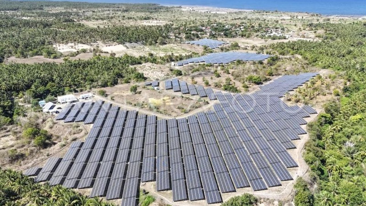 Pemerintah Provinsi Nusa Tenggara Barat (NTB) tengah mengkaji penerbitan sukuk hijau sebagai alternatif pendanaan proyek pembangunan ramah lingkungan, guna mendukung komitmen Indonesia dalam mengurangi emisi karbon.