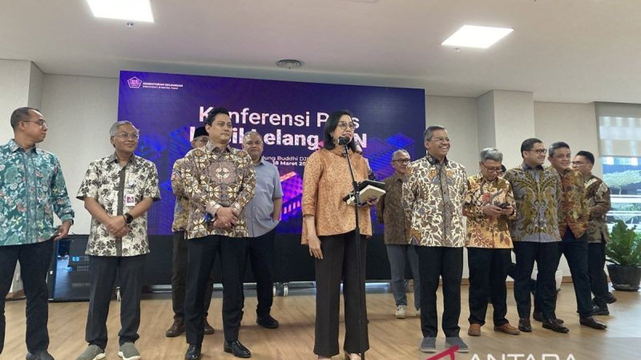 Menteri Keuangan Sri Mulyani laporkan perbaikan signifikan penerimaan pajak hingga 17 Maret 2025, mencapai pertumbuhan positif 6,6 persen.
