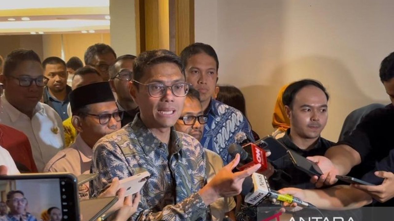 Kementerian Perdagangan (Kemendag) menemukan pelanggaran oleh beberapa oknum pengemas ulang (repacker) Minyakita, termasuk pengurangan volume dan masalah izin edar, serta tengah mengevaluasi HET Minyakita.