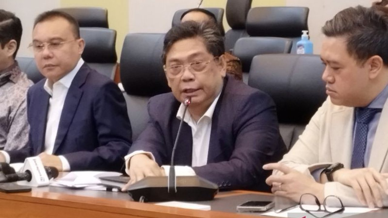 Ketua Umum PDI Perjuangan, Megawati Soekarnoputri, berpesan agar revisi UU TNI tidak menghidupkan kembali dwifungsi ABRI, menekankan supremasi sipil tetap terjaga.