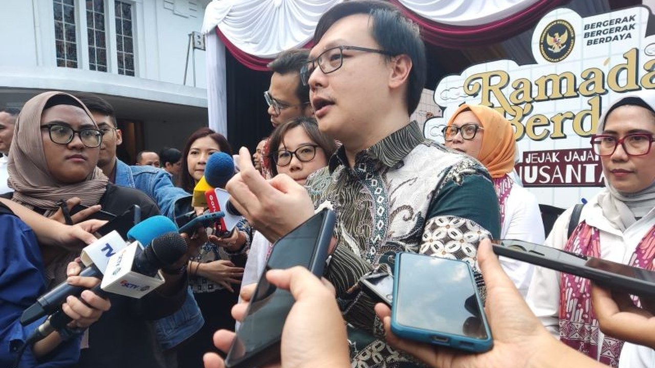 Kemenko PM menggelar acara Jejak Jajanan Nusantara, Ramadhan Berdaya 2025, untuk memberdayakan UMKM melalui lima pilar utama, termasuk pemasaran omni channel dan pengembangan kapasitas.